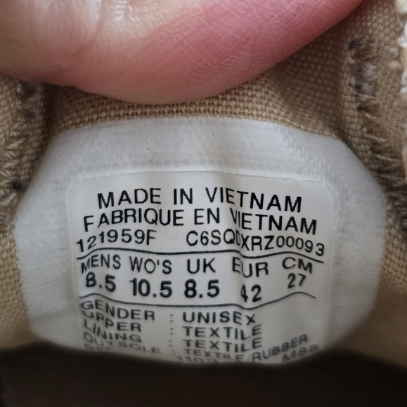 Converse | Chuck Taylor's All-Star tan canvas flat low-top sneakers | MENS 8.5 - Picture 5 of 11